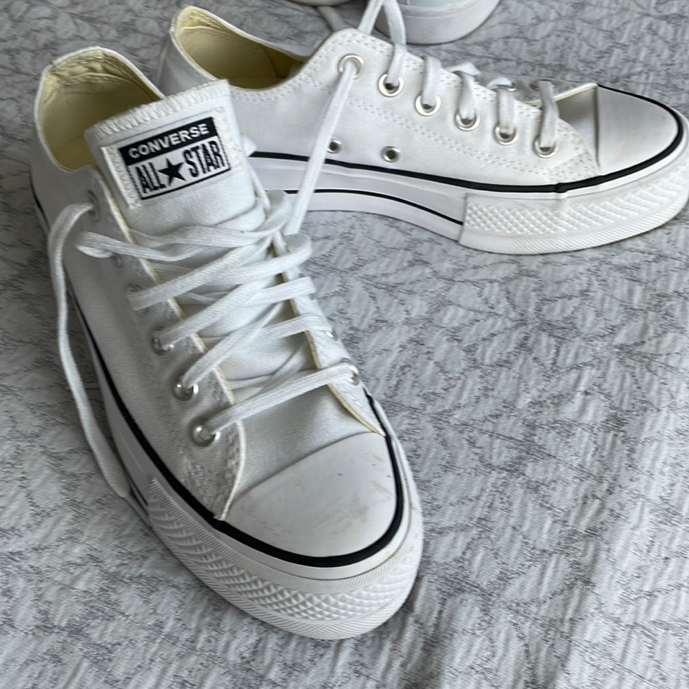 Converse platform Womens sneakers